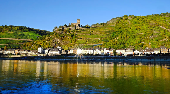 Evening sun on the Rhine.